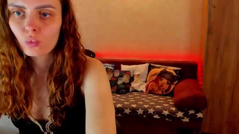 Gloria Wood online show from December 7, 9:22 pm