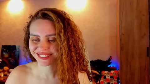 Gloria Wood online show from December 15, 6:59 pm