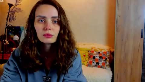 Gloria Wood online show from September 30, 5:40 pm