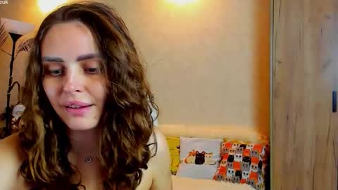 Gloria Wood online show from October 8, 5:21 pm