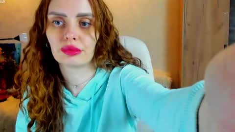 Gloria Wood online show from May 2, 5:51 pm
