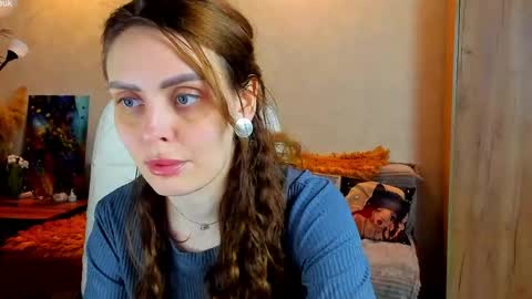 Gloria Wood online show from May 18, 7:09 pm