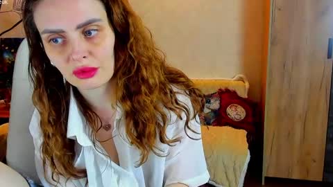 Gloria Wood online show from May 22, 5:18 pm