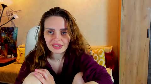 Gloria Wood online show from May 27, 7:00 pm