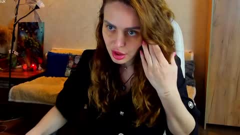 Gloria Wood online show from May 29, 5:22 pm