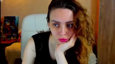 Gloria Wood online show from June 29, 5:02 pm