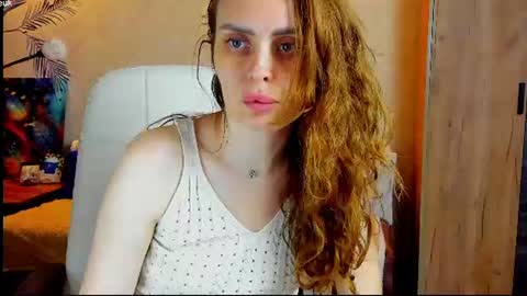 Gloria Wood online show from July 26, 5:42 pm