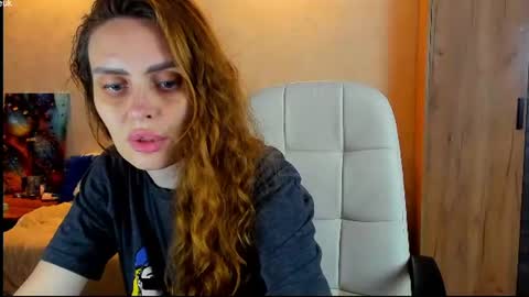 Gloria Wood online show from July 29, 7:01 pm
