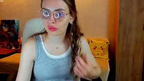 Gloria Wood online show from August 3, 5:16 pm