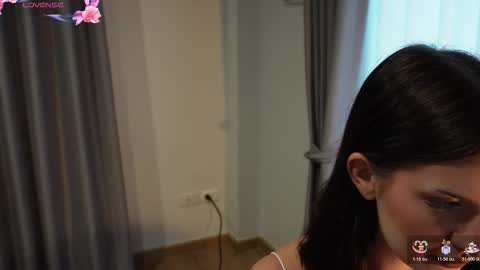 Snapshot of gloriamillss chatting on October 24, 11:45 pm Gloria online show from October 24, 11:45 pm