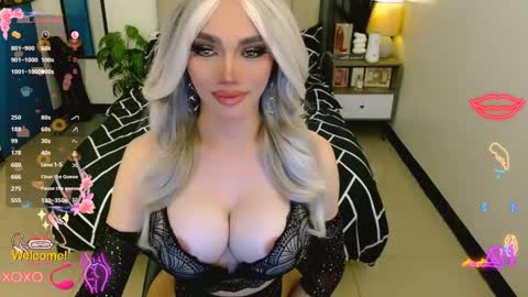 Snapshot of glorious_kim chatting on September 10, 4:45 am Kim - DONT FORGET TO FOLLOW AND GIME THUMBS UP online show from September 10, 4:45 am