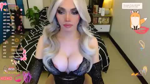 Snapshot of glorious_kim chatting on September 15, 5:07 am Kim - DONT FORGET TO FOLLOW AND GIME THUMBS UP online show from September 15, 5:07 am