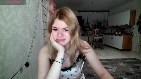  Roxy  online show from December 3, 2:25 am