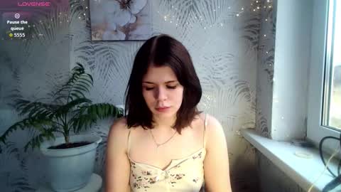 Roxy  online show from November 20, 10:48 am