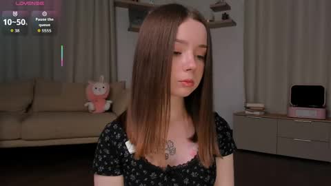 Snapshot of glowhub_ chatting on May 14, 7:20 pm Ann Eliz and Gigi online show from May 14, 7:20 pm