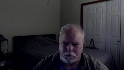 Snapshot of gmctruckguy chatting on October 25, 2:46 pm gmctruckguy online show from October 25, 2:46 pm