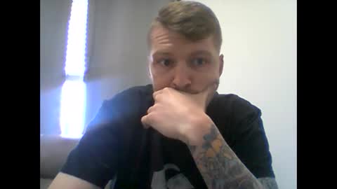 Snapshot of gmonay1331 chatting on March 10, 11:49 pm gmonay1331 online show from March 10, 11:49 pm