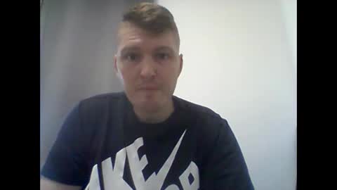 Snapshot of gmonay1331 chatting on October 6, 10:29 pm gmonay1331 online show from October 6, 10:29 pm