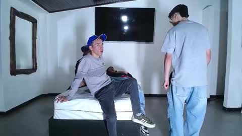 THOMAS AND DAMIAND online show from October 19, 6:41 pm