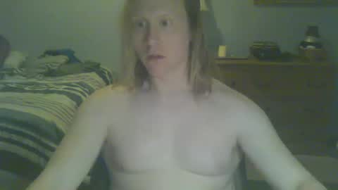 Snapshot of gnger31foru chatting on January 17, 12:52 pm Steven Meadow online show from January 17, 12:52 pm