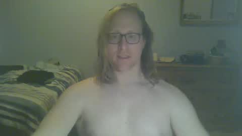 Snapshot of gnger31foru chatting on February 7, 2:19 am Steven Meadow online show from February 7, 2:19 am