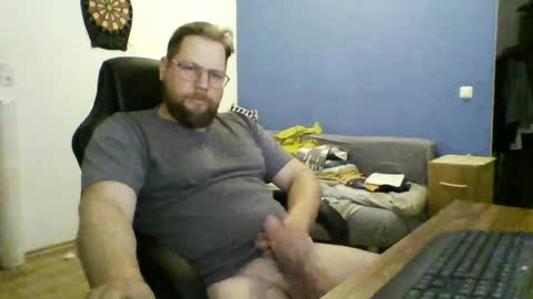 Snapshot of gnik_labinnah chatting on June 12, 10:52 pm gnik_labinnah online show from June 12, 10:52 pm