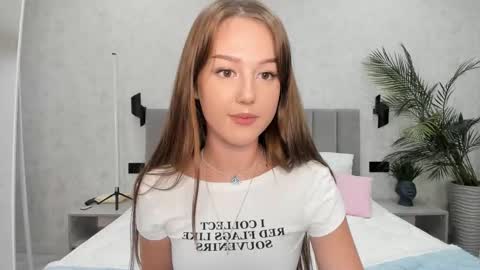 Snapshot of go0d_grl chatting on October 23, 8:46 am Lina online show from October 23, 8:46 am