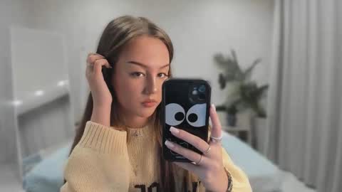 Snapshot of go0d_grl chatting on October 27, 8:29 am Lina online show from October 27, 8:29 am