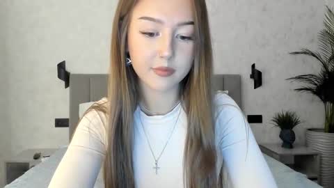 Snapshot of go0d_grl chatting on November 8, 8:36 am Lina online show from November 8, 8:36 am