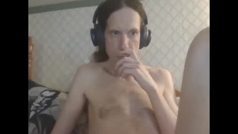 Snapshot of goatmoon666 chatting on December 16, 9:20 pm goatmoon666 online show from December 16, 9:20 pm