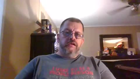 IDKIDCIDGAF online show from September 26, 5:33 am