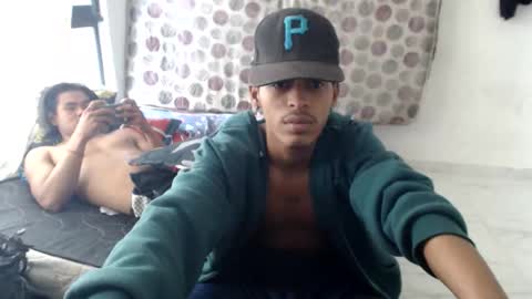 Snapshot of god_chinolatino chatting on June 7, 7:28 pm god_chinolatino online show from June 7, 7:28 pm