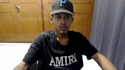 Snapshot of god_chinolatino chatting on July 4, 6:03 pm god_chinolatino online show from July 4, 6:03 pm