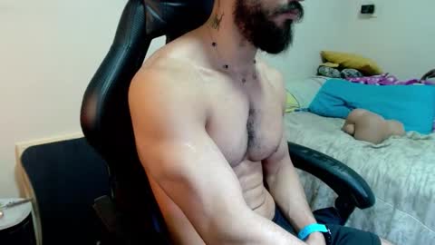 god hunkules online show from March 13, 6:03 pm