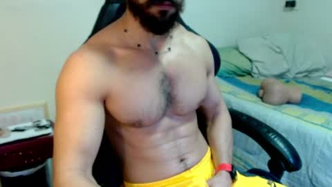 Snapshot of god_hunkules chatting on June 27, 5:07 pm god hunkules online show from June 27, 5:07 pm
