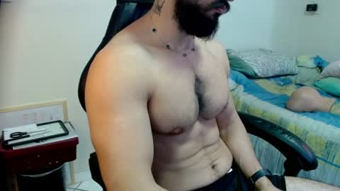 Snapshot of god_hunkules chatting on July 10, 5:48 pm god hunkules online show from July 10, 5:48 pm