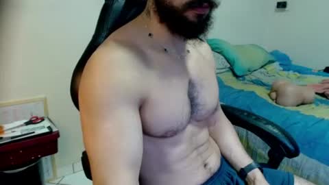 Snapshot of god_hunkules chatting on July 11, 6:10 pm god hunkules online show from July 11, 6:10 pm