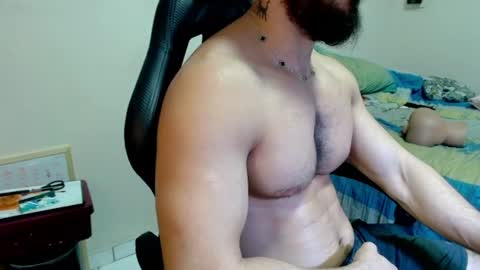 Snapshot of god_hunkules chatting on July 14, 2:27 am god hunkules online show from July 14, 2:27 am