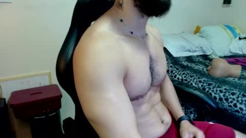 Snapshot of god_hunkules chatting on July 28, 5:01 pm god hunkules online show from July 28, 5:01 pm