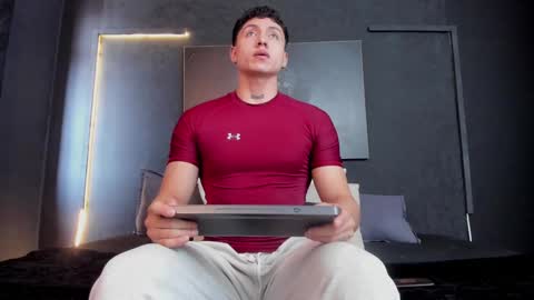 steven online show from December 3, 12:38 pm