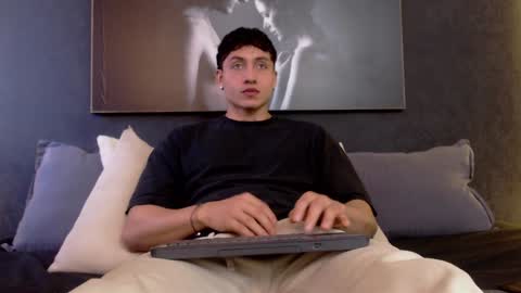 steven online show from December 19, 1:51 pm