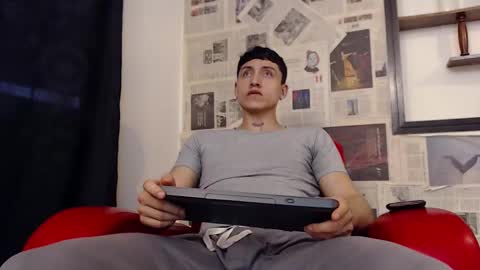 steven online show from October 18, 9:48 pm