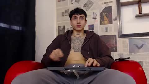 steven online show from November 22, 12:26 pm