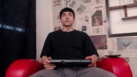 steven online show from November 25, 2:28 pm