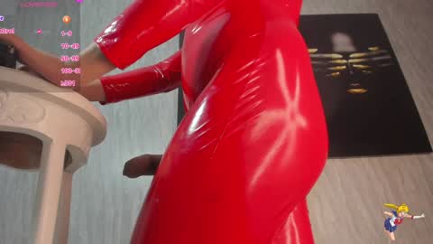 Snapshot of goddes_valery chatting on December 14, 12:55 am Valery online show from December 14, 12:55 am