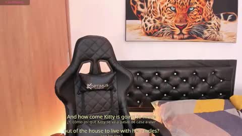 Snapshot of goddess_eli77 chatting on November 11, 11:27 pm goddess_eli77 online show from November 11, 11:27 pm