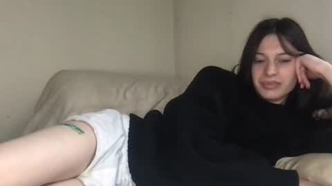 Snapshot of goddess_larz chatting on January 6, 8:56 pm goddess_larz online show from January 6, 8:56 pm