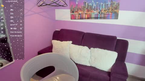 Snapshot of goddess_martina chatting on December 11, 8:50 pm M A R T I N A online show from December 11, 8:50 pm