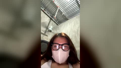 goddess_nyle online show from June 4, 2:23 pm