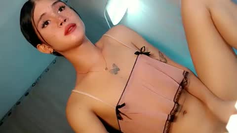 Snapshot of goddess_riana chatting on December 2, 3:56 am YOUR GODDESS RIAN online show from December 2, 3:56 am